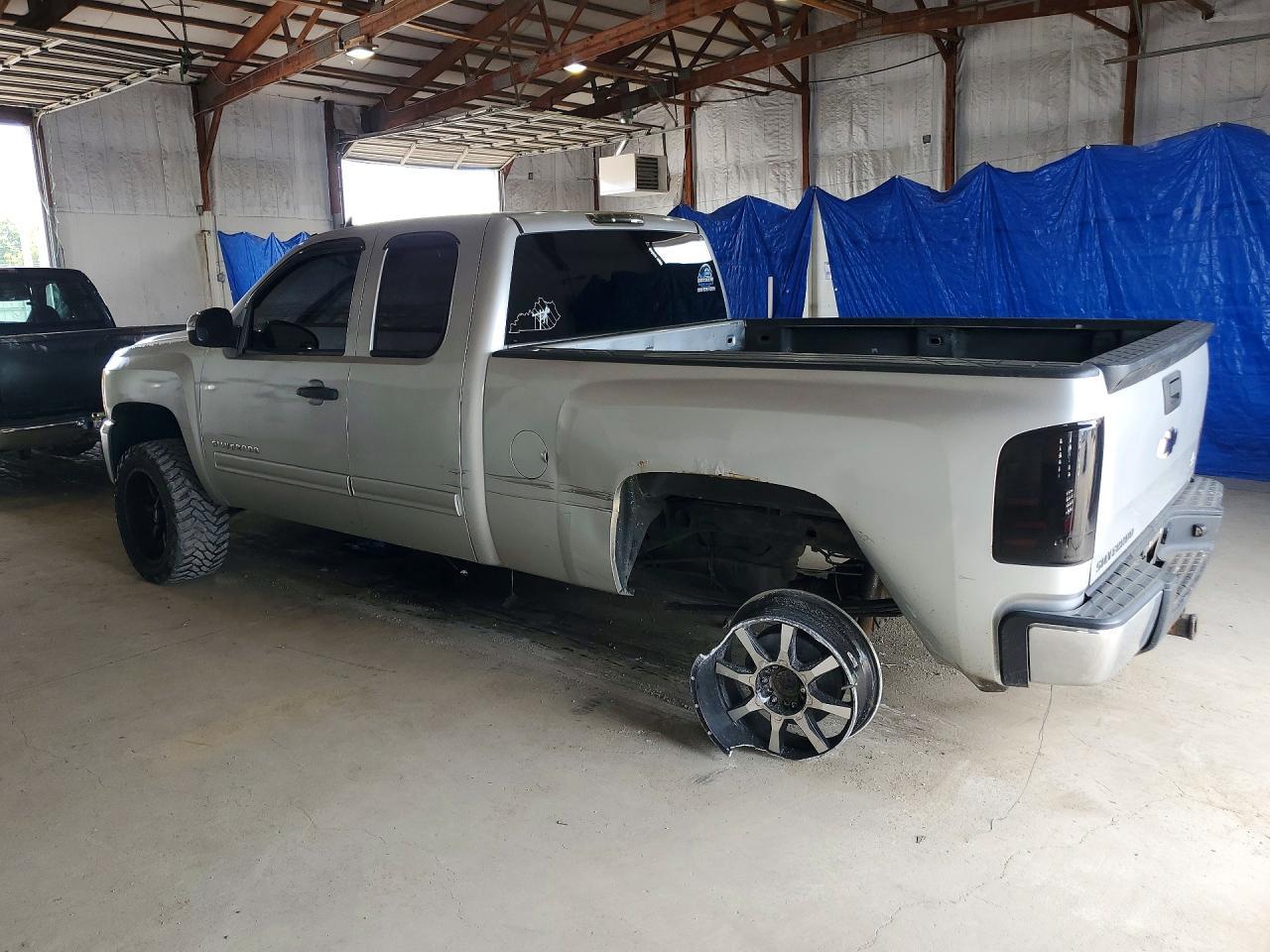 2013 Chevrolet Silverado K1500 Ls - zdjęcie 2