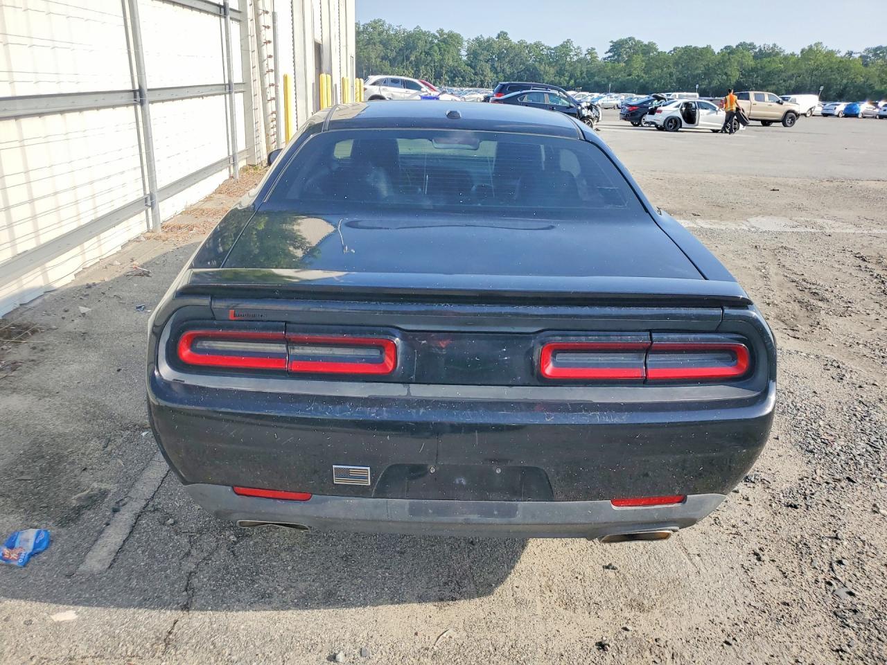 2015 Dodge Challenger Sxt - zdjęcie 6