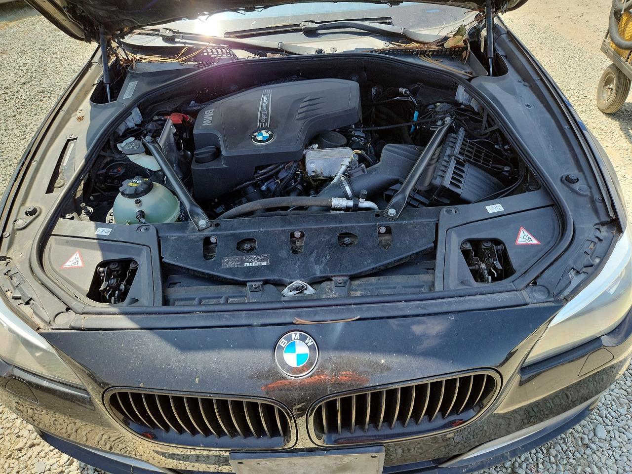 2015 BMW 528 I - zdjęcie 11