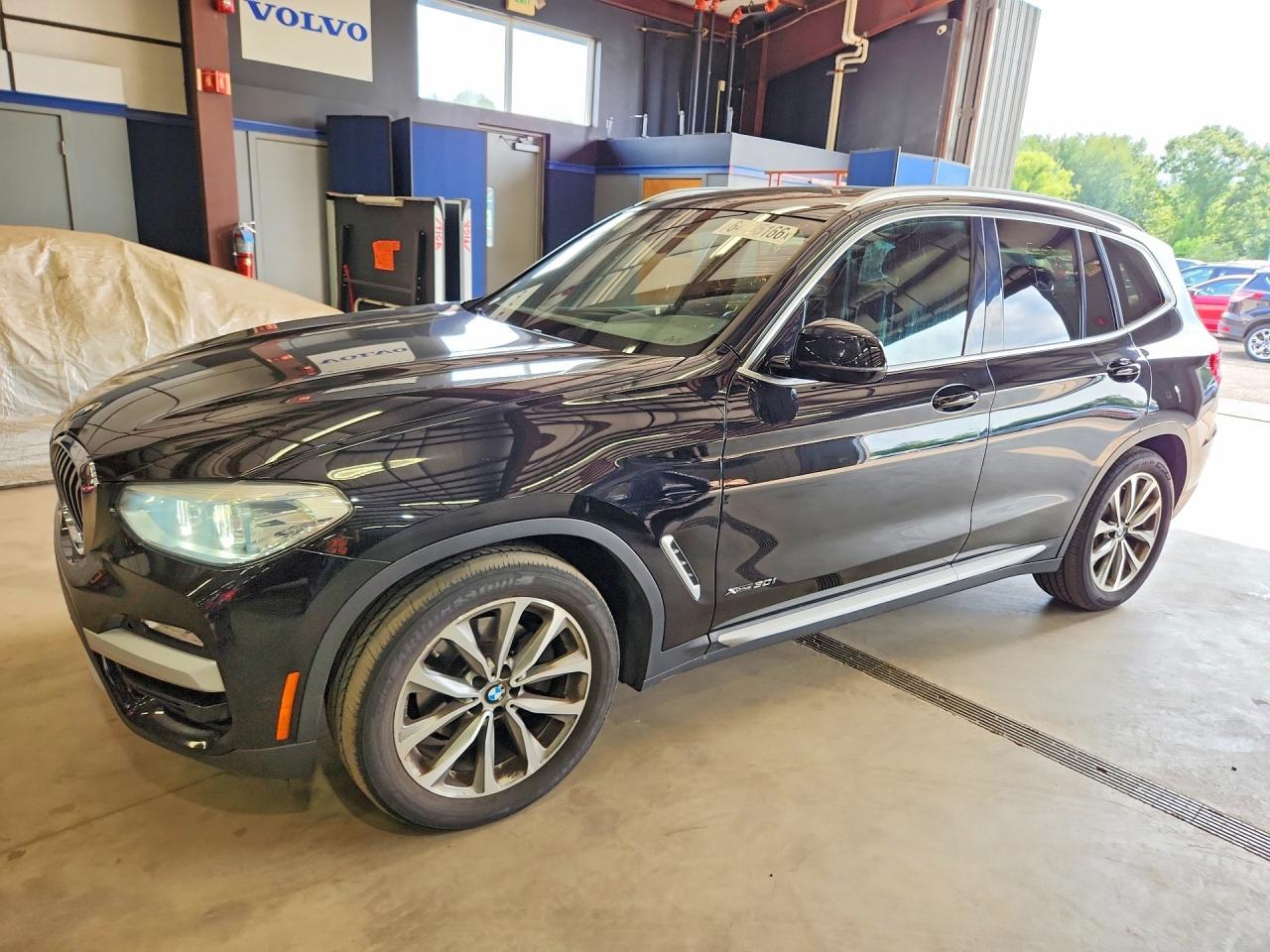 2018 BMW X3 xDrive30I - zdjęcie główne