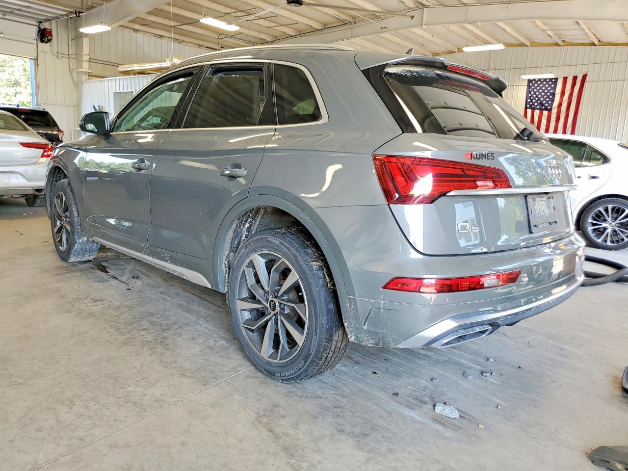 2023 Audi Q5 Premium Plus 45 - zdjęcie 2