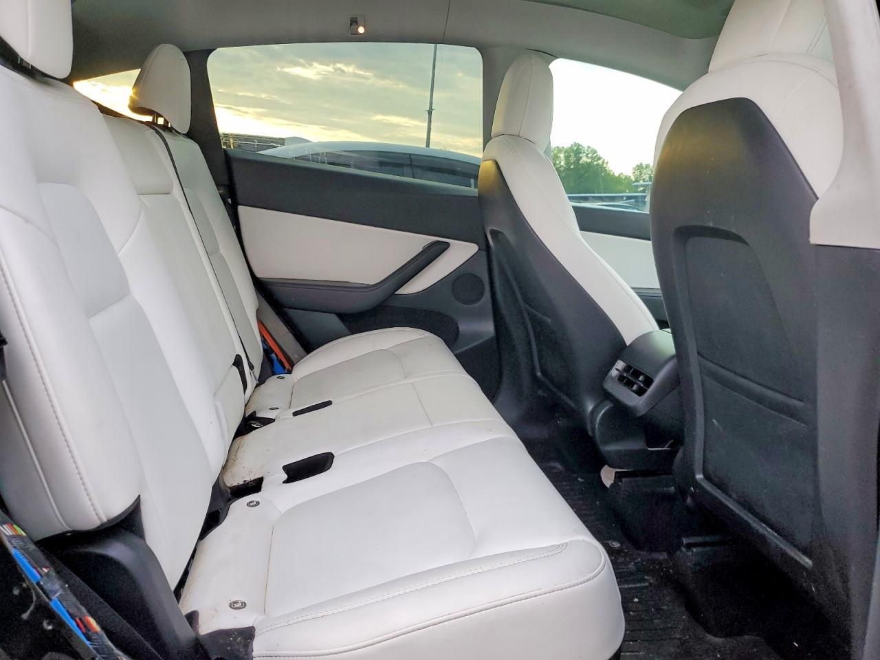 2021 Tesla Model Y - zdjęcie 11