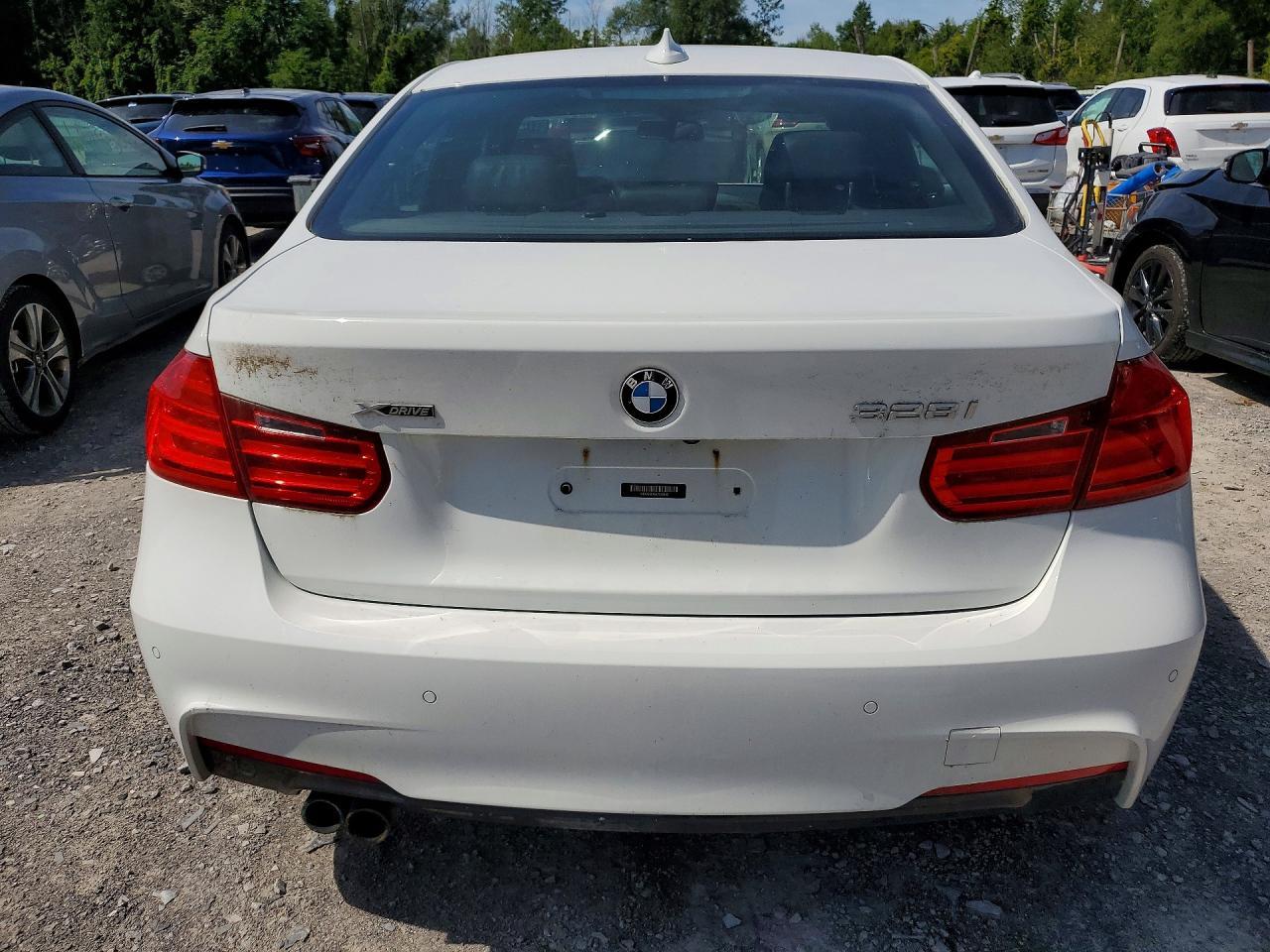 2014 BMW Seria 3 328i - zdjęcie 6