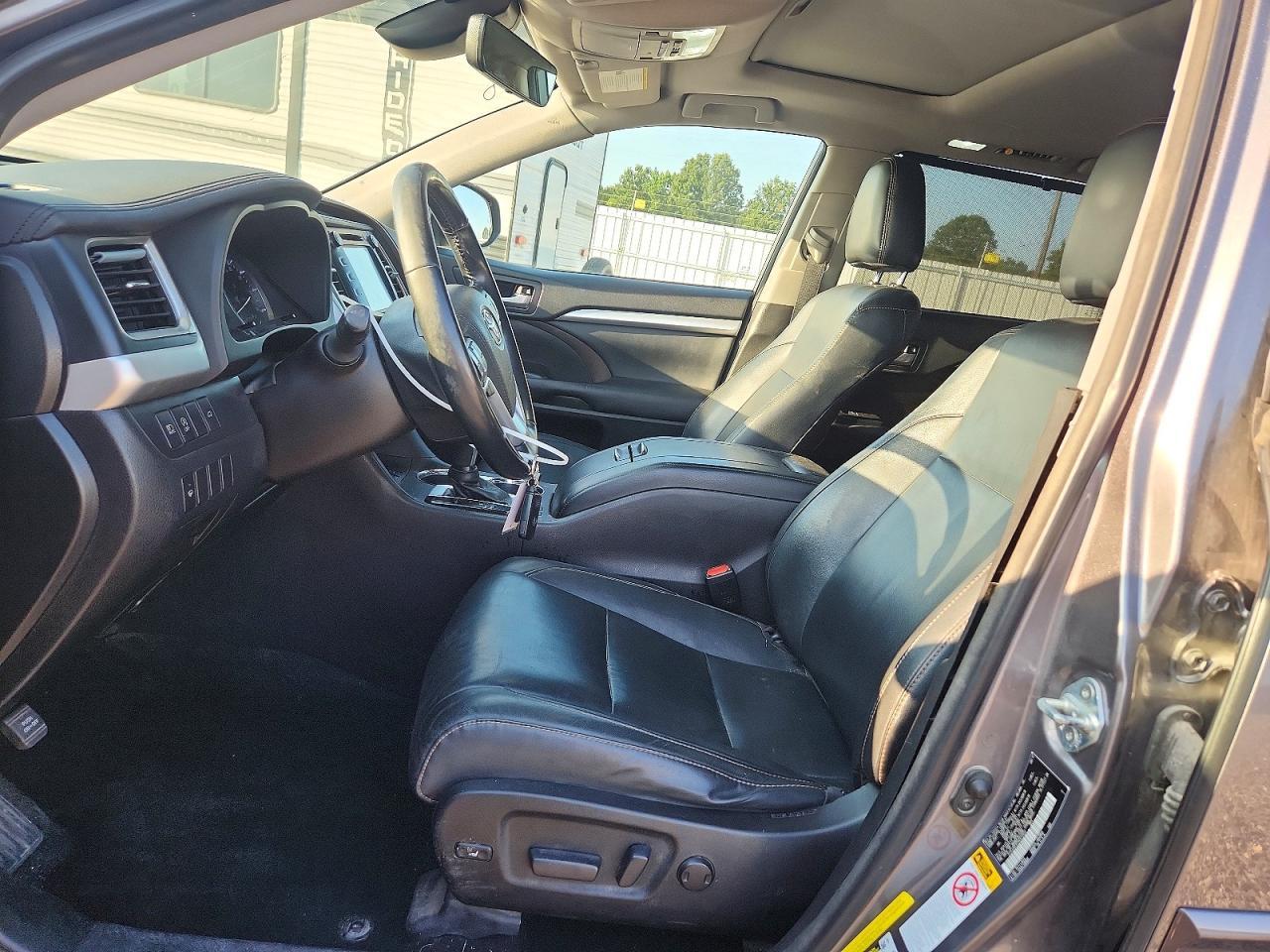 2017 Toyota Highlander Xle - zdjęcie 7