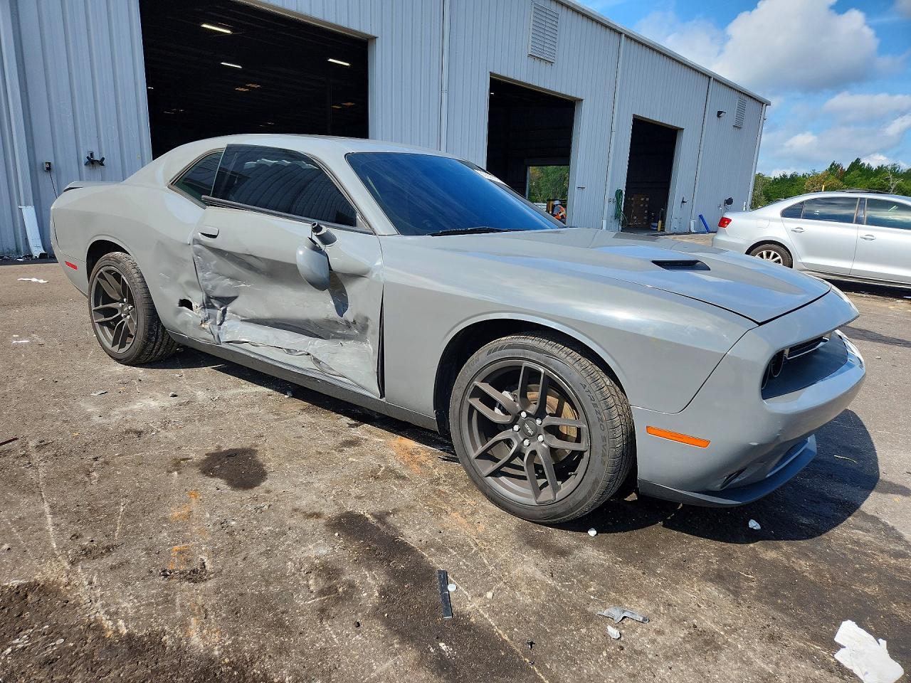 2019 Dodge Challenger Sxt - zdjęcie 4