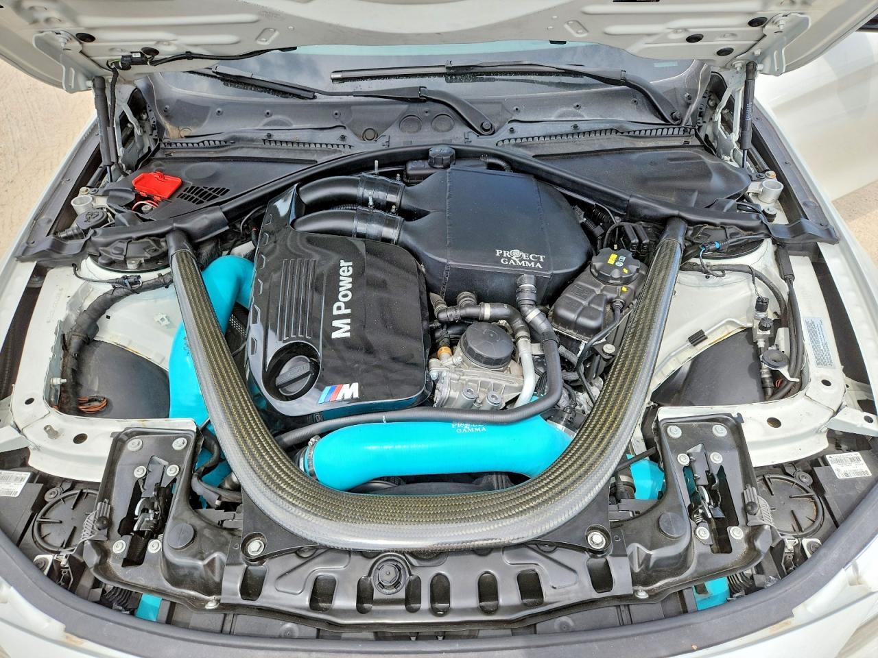 2015 BMW M4 - zdjęcie 11