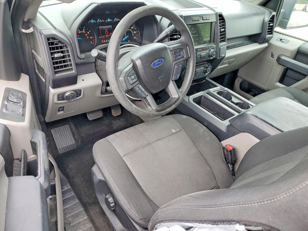 2017 Ford F150 Super Cab - zdjęcie 8
