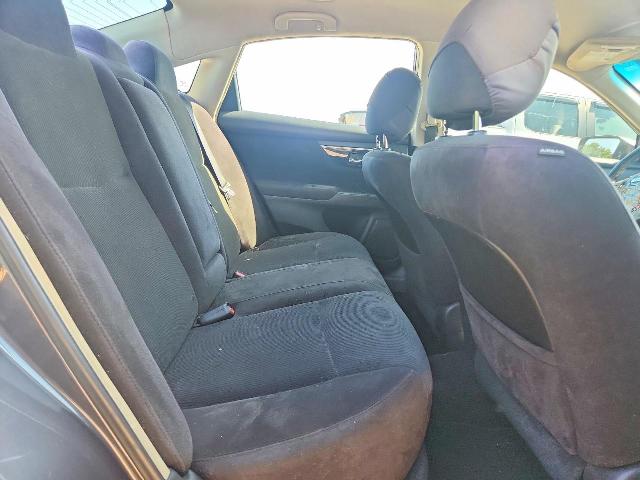 2013 Nissan Altima 2.5 - zdjęcie 10