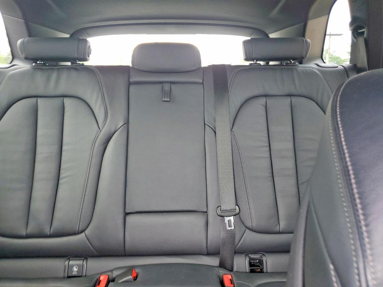 2019 BMW X5 xDrive50I - zdjęcie 10