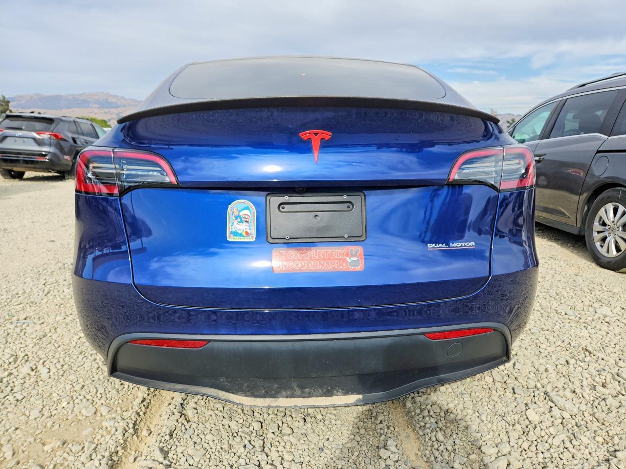 2024 Tesla Model Y - zdjęcie 6