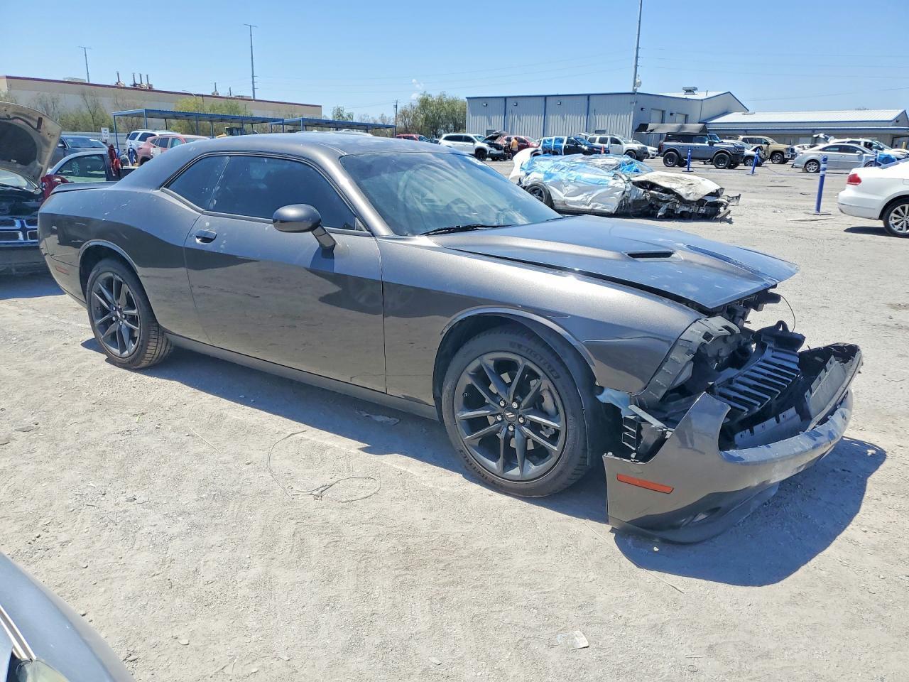 2023 Dodge Challenger Sxt - zdjęcie 4
