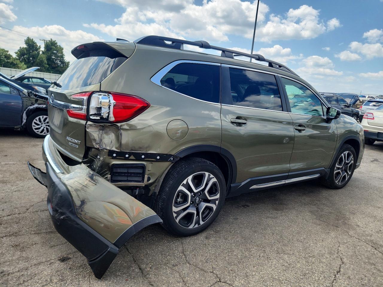2024 Subaru Ascent Limited - zdjęcie 3