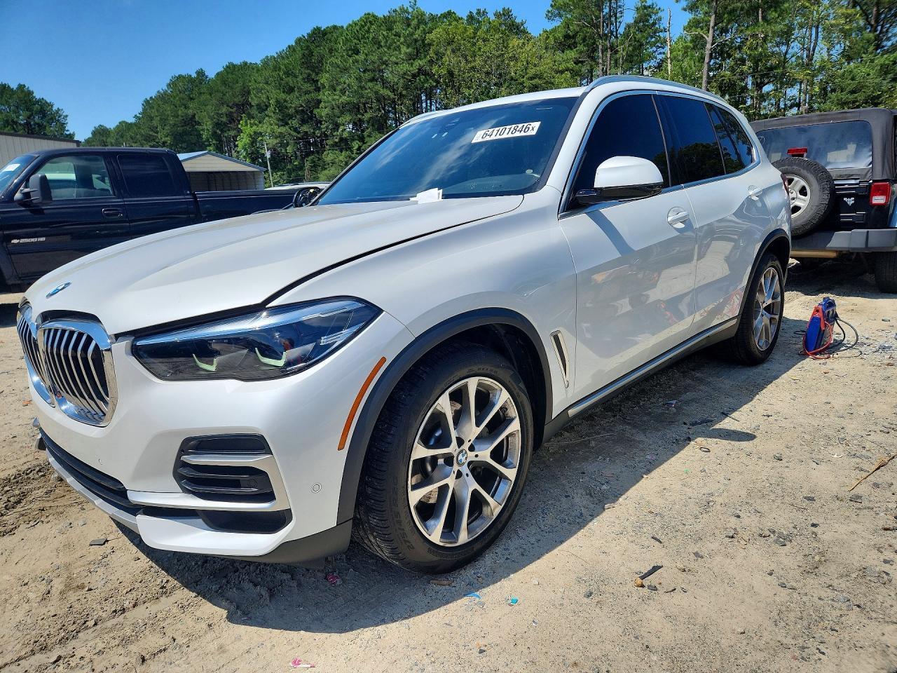 2023 BMW X5 xDrive40I - zdjęcie główne