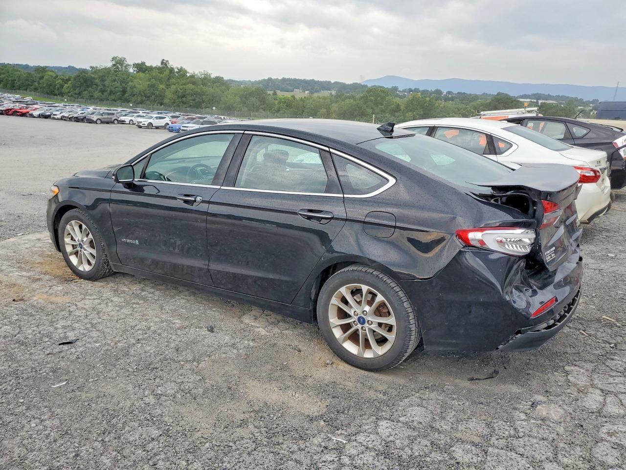 2019 Ford Fusion Sel - zdjęcie 2