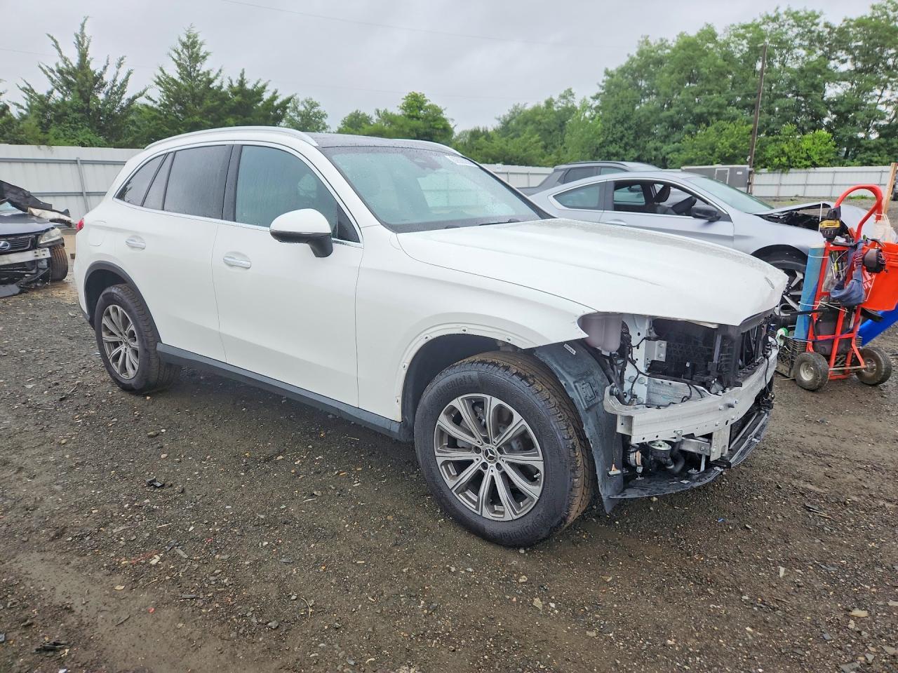 2026 Mercedes-Benz Glc 300 4Matic - zdjęcie 4