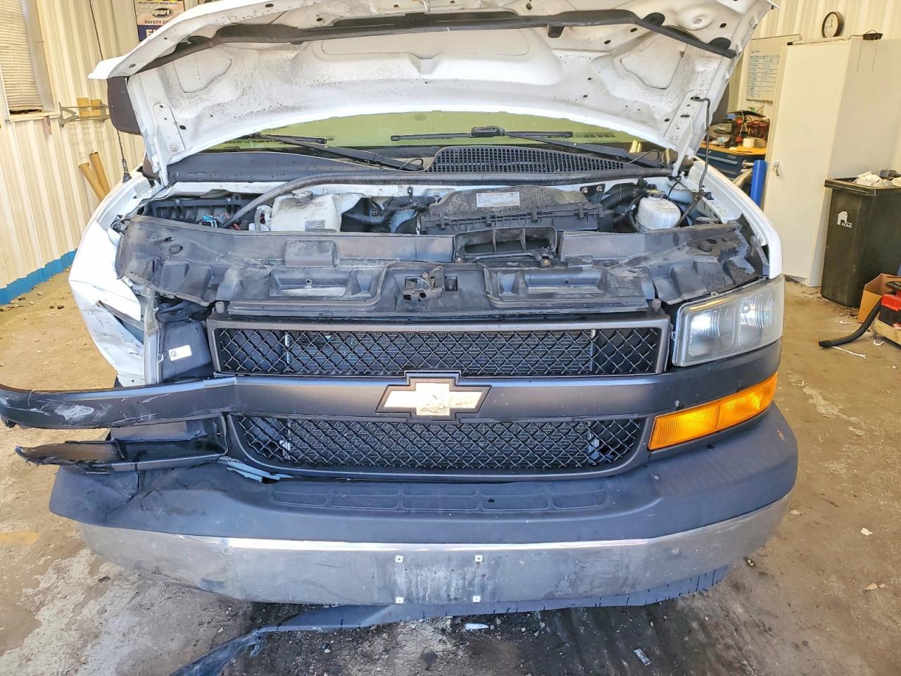 2019 Chevrolet Express G2500 - zdjęcie 12