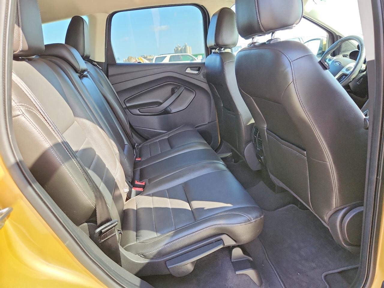 2014 Ford Escape Titanium - zdjęcie 10