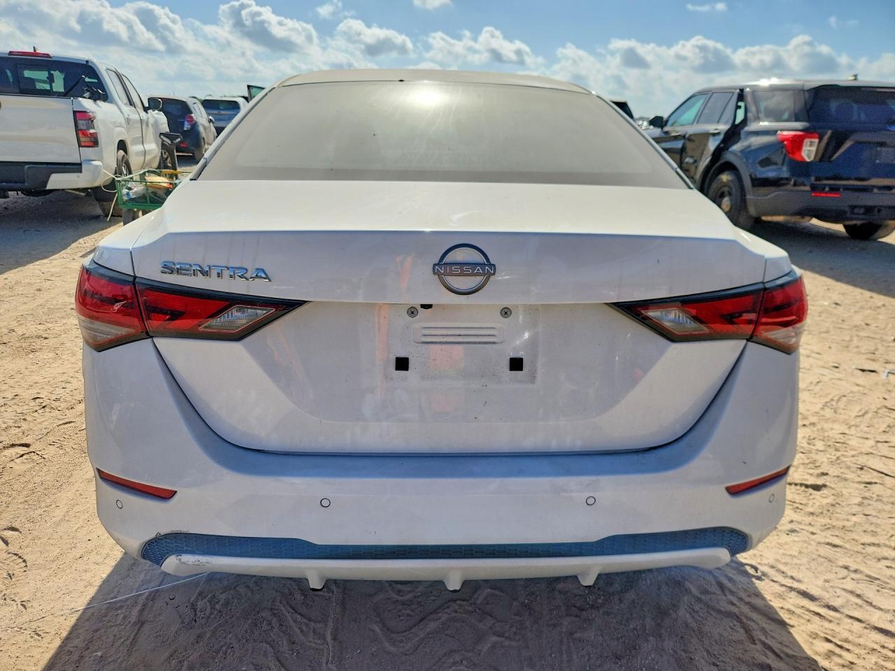 2025 Nissan Sentra S - zdjęcie 6