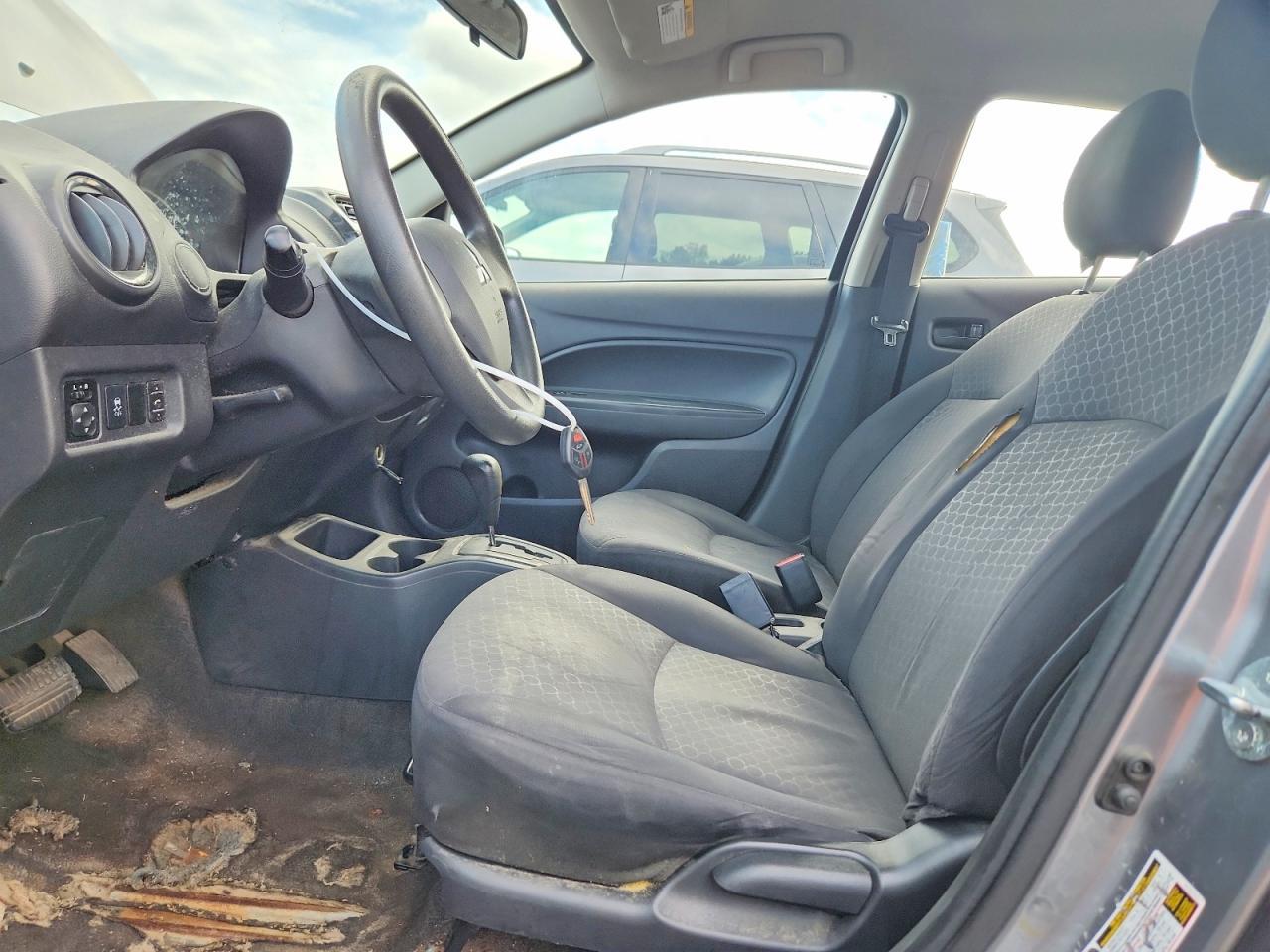2015 Mitsubishi Mirage De - zdjęcie 7