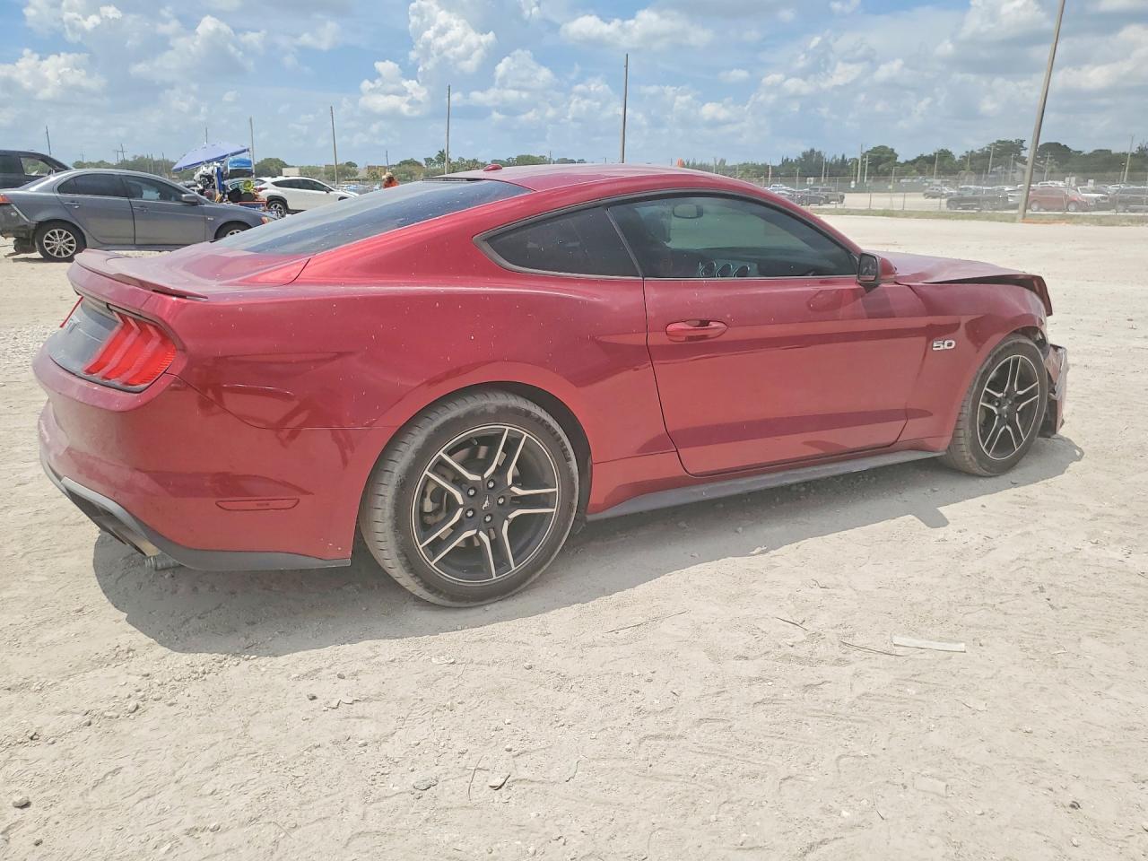 2019 Ford Mustang Gt - zdjęcie 3