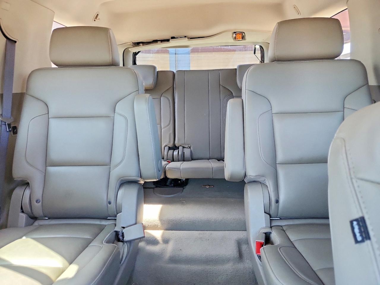 2019 Chevrolet Tahoe C1500 Lt - zdjęcie 10