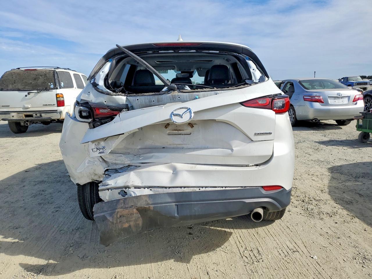 2023 Mazda Cx-5 Preferred - zdjęcie 6