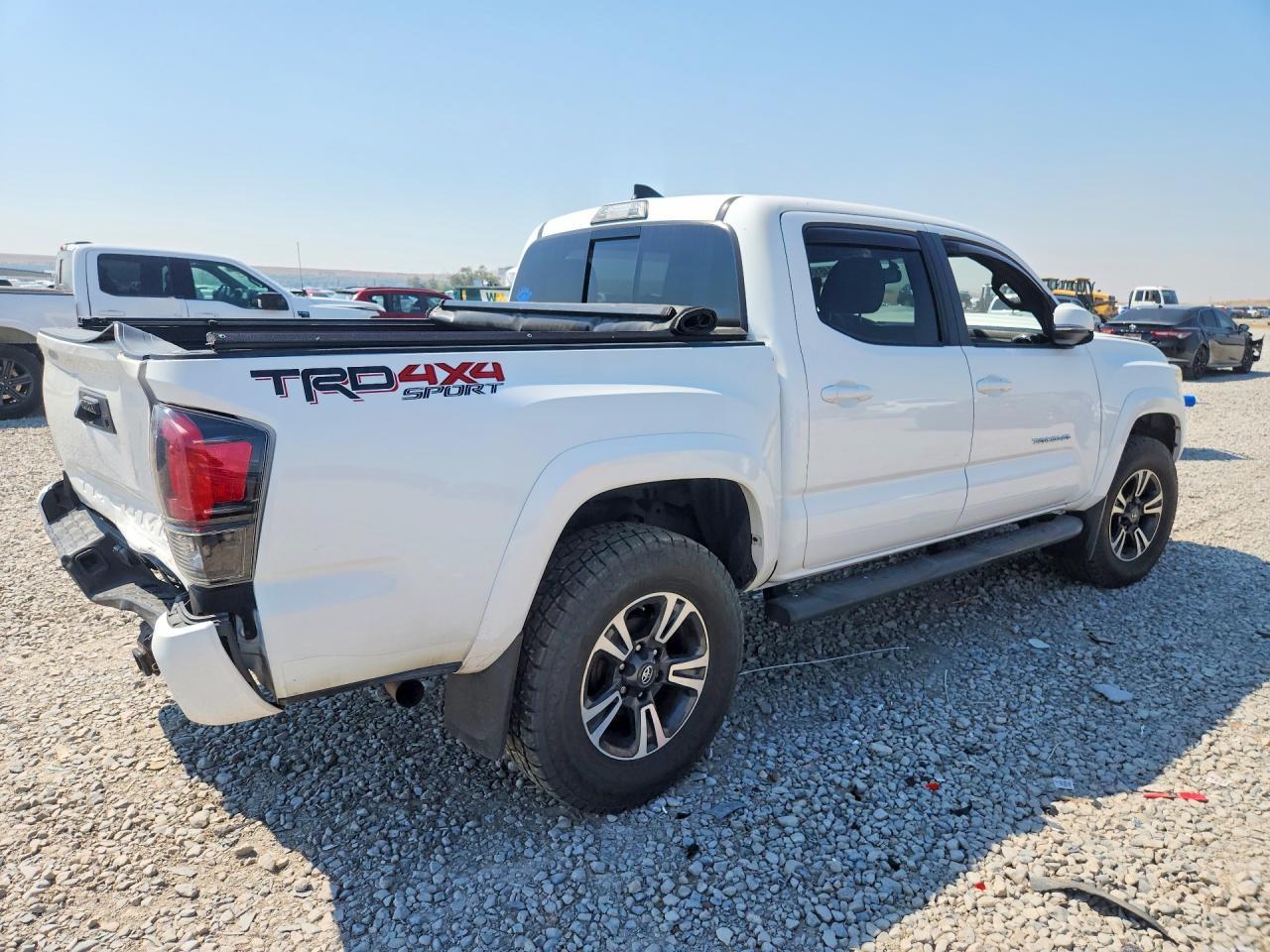 2017 Toyota Tacoma Trd Sport - zdjęcie 3
