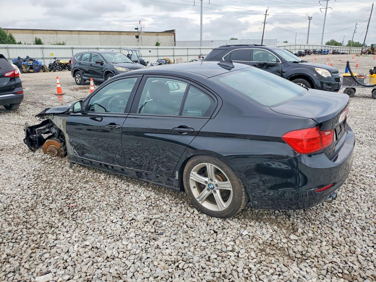 2013 BMW Seria 3 328i - zdjęcie 2