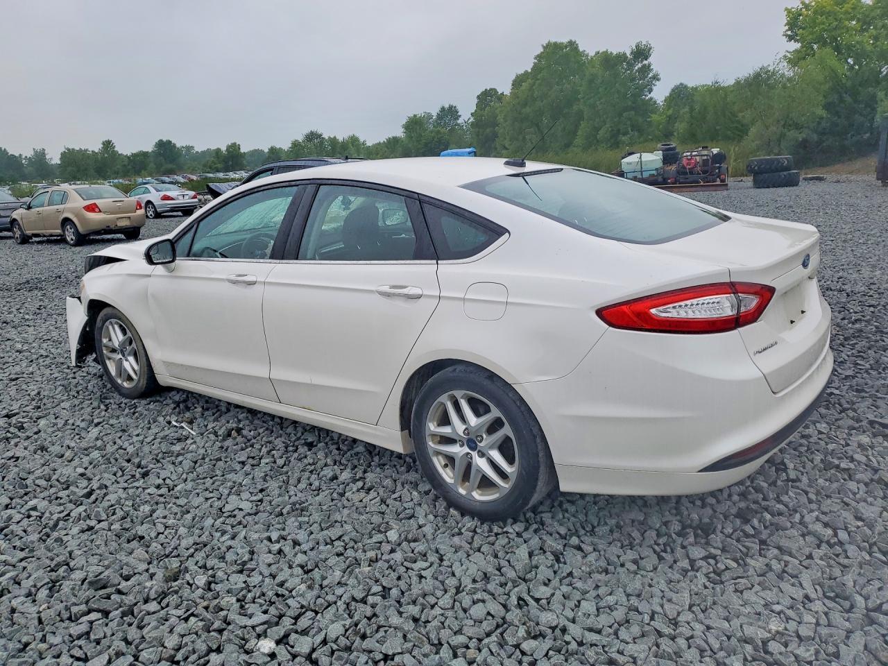 2014 Ford Fusion Se - zdjęcie 2