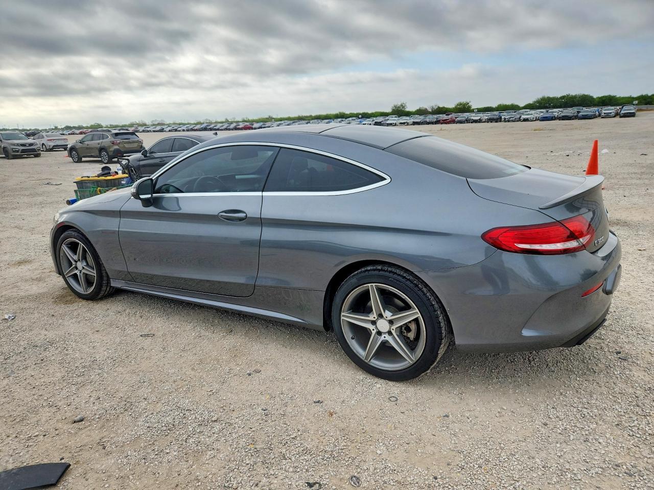 2017 Mercedes-Benz C 300 4Matic - zdjęcie 2