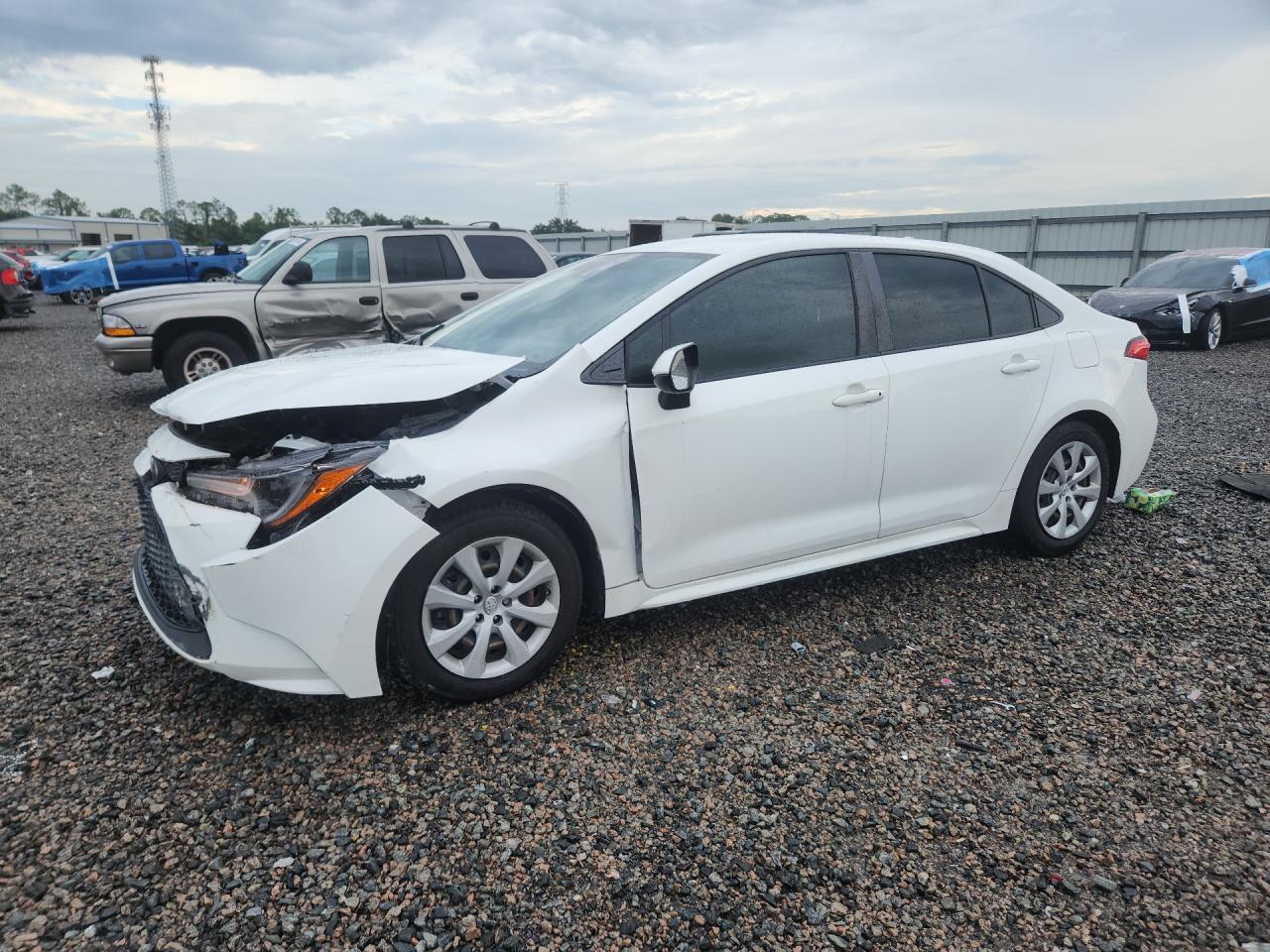 2022 Toyota Corolla Le - zdjęcie główne