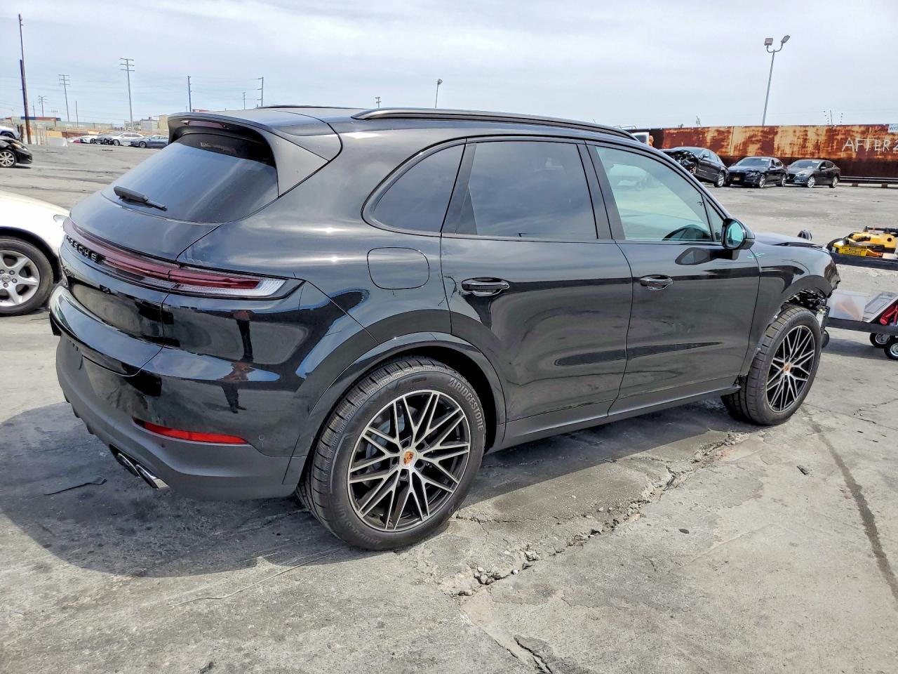 2026 Porsche Cayenne - zdjęcie 3