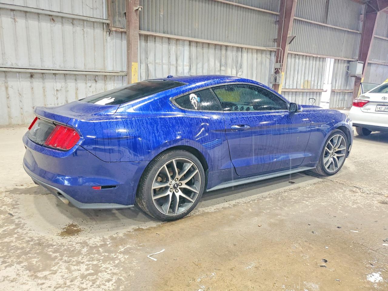 2015 Ford Mustang - zdjęcie 3