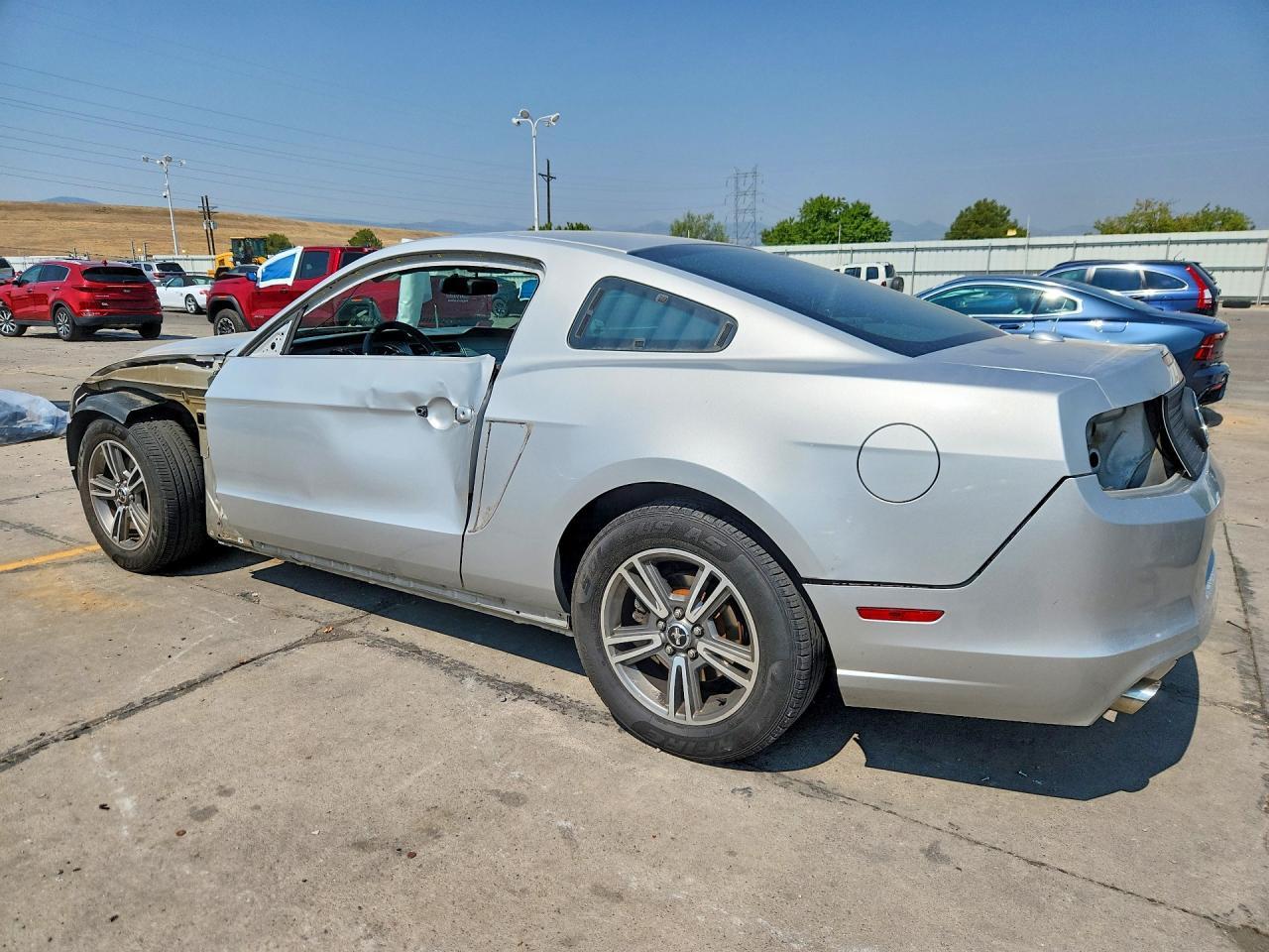 2013 Ford Mustang - zdjęcie 2