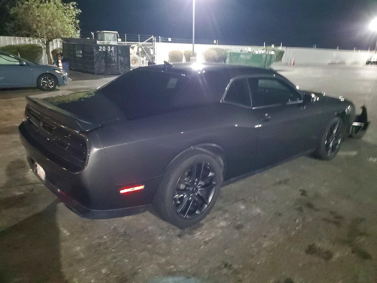 2023 Dodge Challenger Sxt - zdjęcie 3
