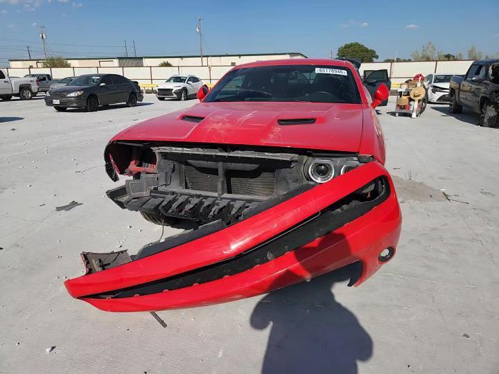 2016 Dodge Challenger Sxt - zdjęcie 13