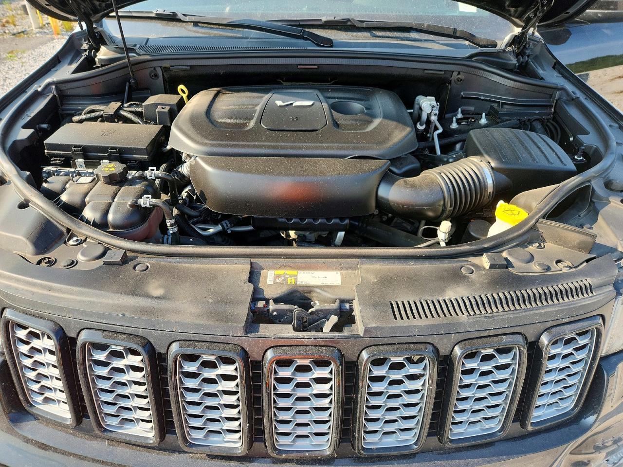 2017 Jeep Grand Cherokee Laredo - zdjęcie 12