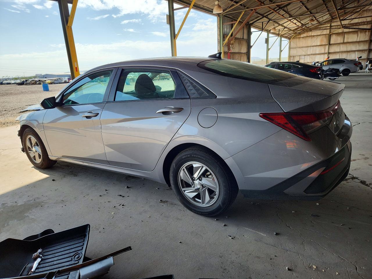 2025 Hyundai Elantra Se - zdjęcie 2