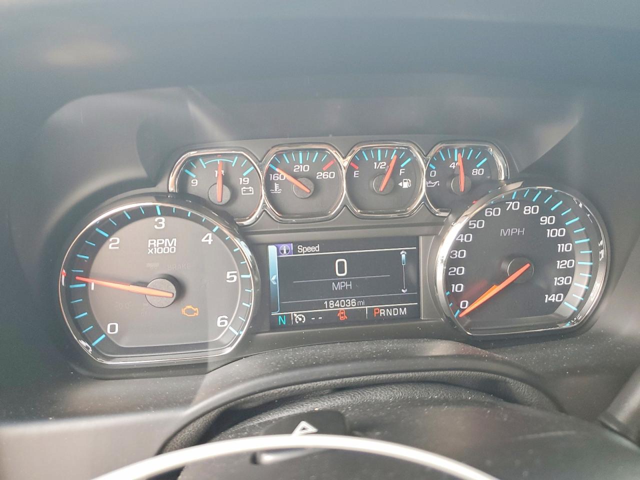 2015 Chevrolet Suburban K1500 Lt - zdjęcie 9