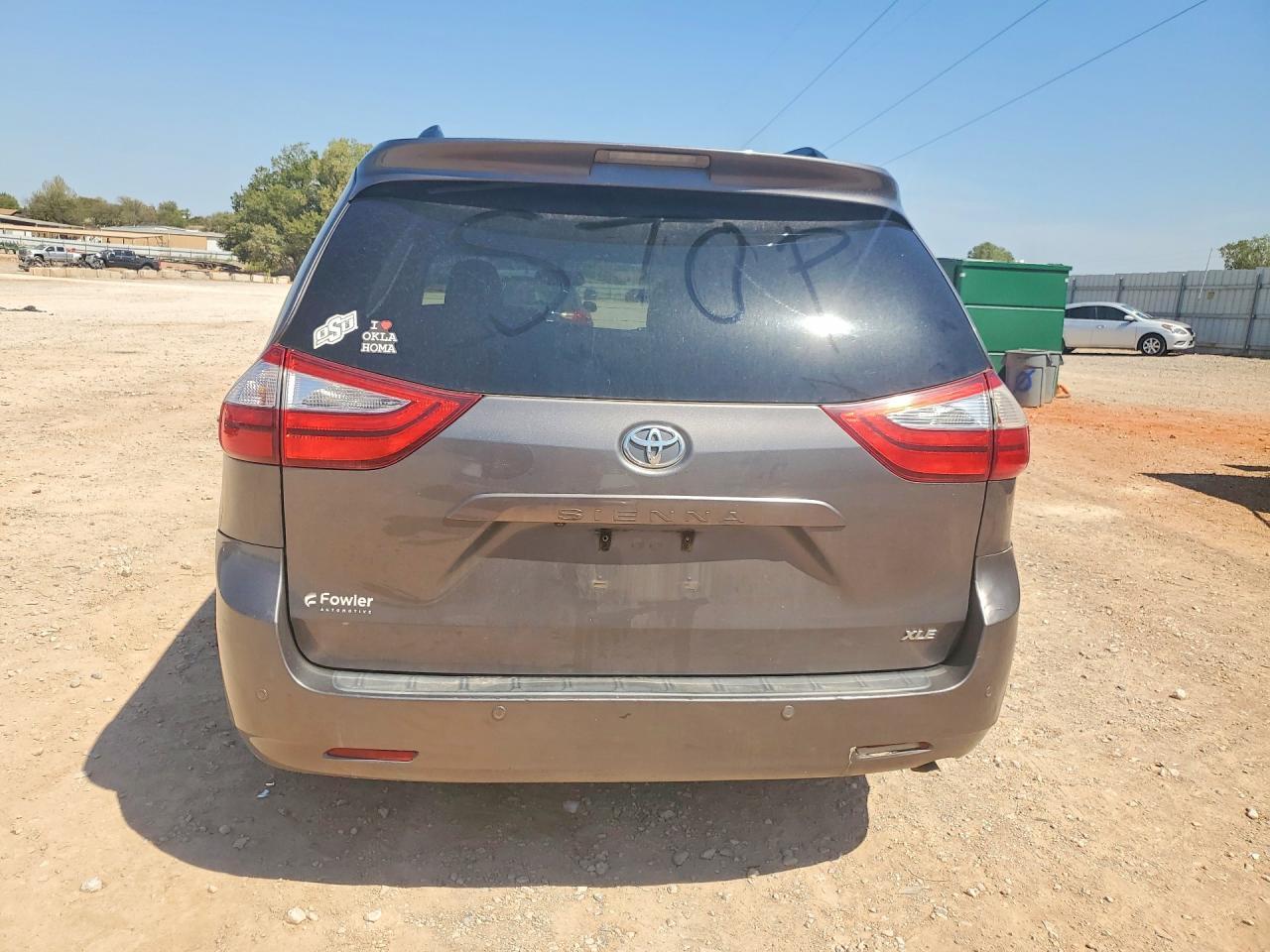 2017 Toyota Sienna Xle 8-Passenger - zdjęcie 6
