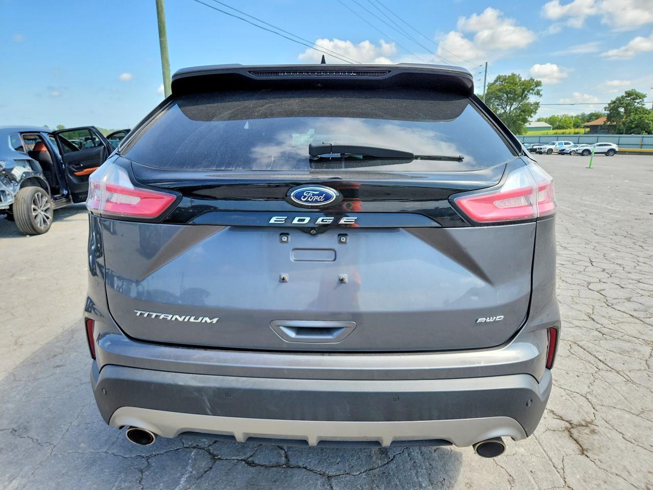 2022 Ford Edge Titanium - zdjęcie 6
