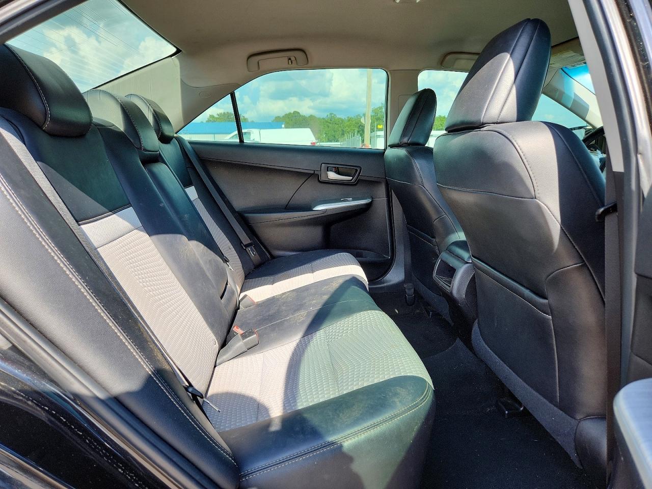 2014 Toyota Camry Se - zdjęcie 10