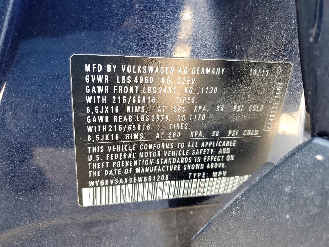 2014 Volkswagen Tiguan S - zdjęcie 13