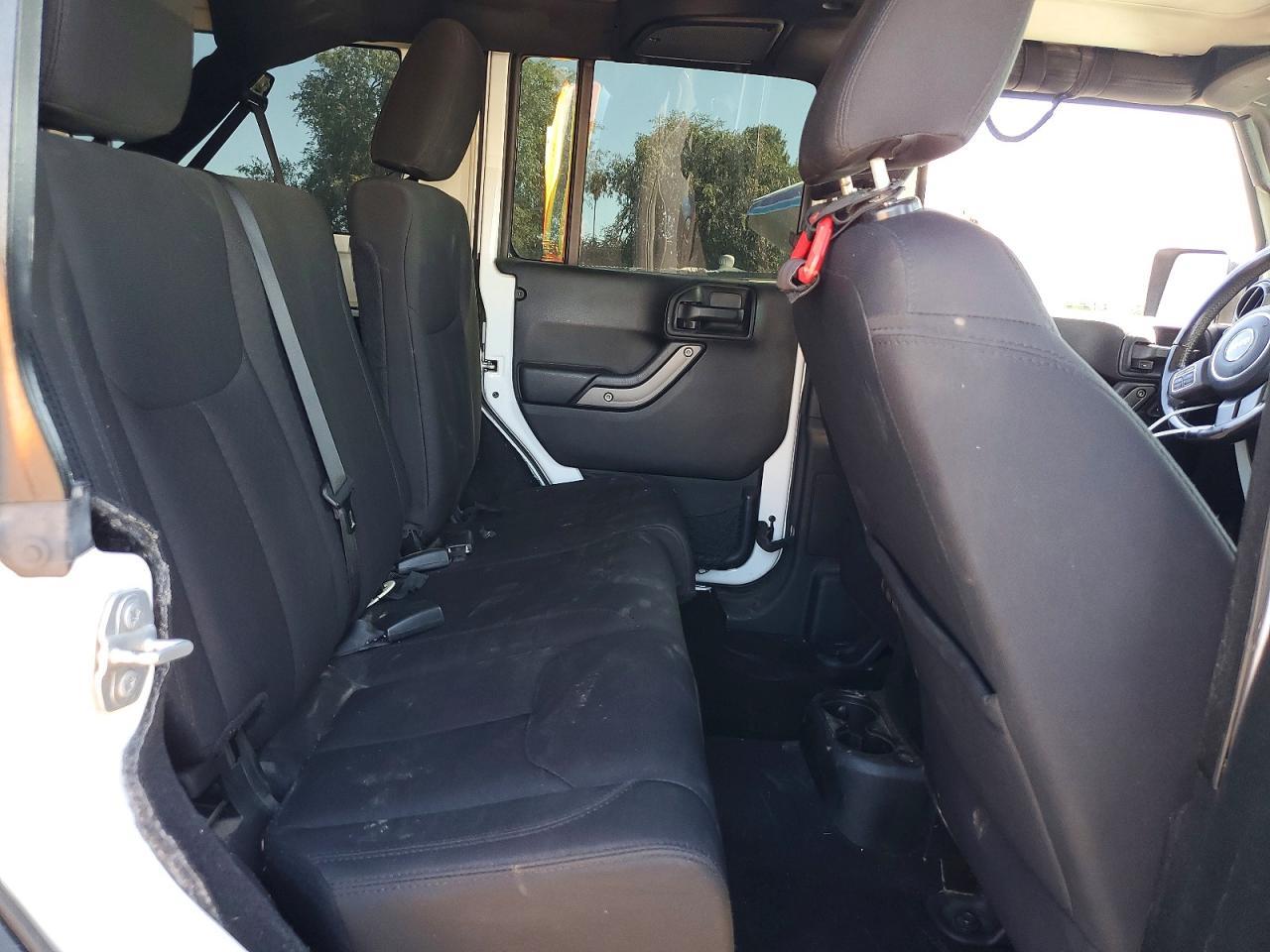 2018 Jeep Wrangler Unlimited Sport - zdjęcie 11