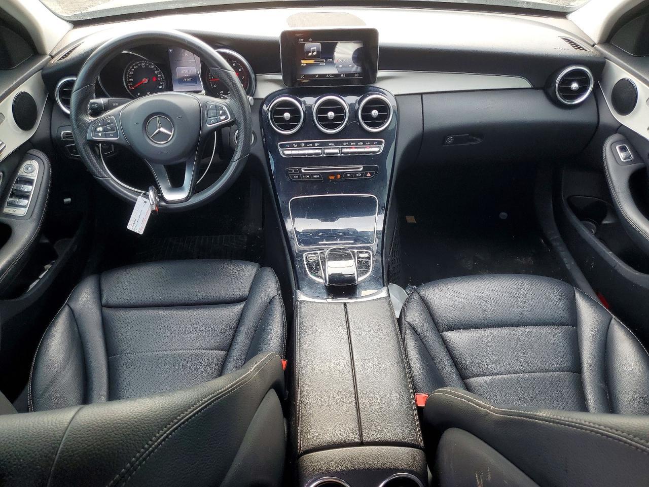 2016 Mercedes-Benz C 300 - zdjęcie 8