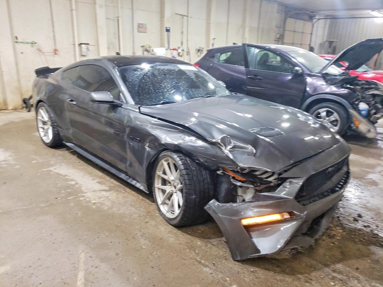 2020 Ford Mustang Gt - zdjęcie 4