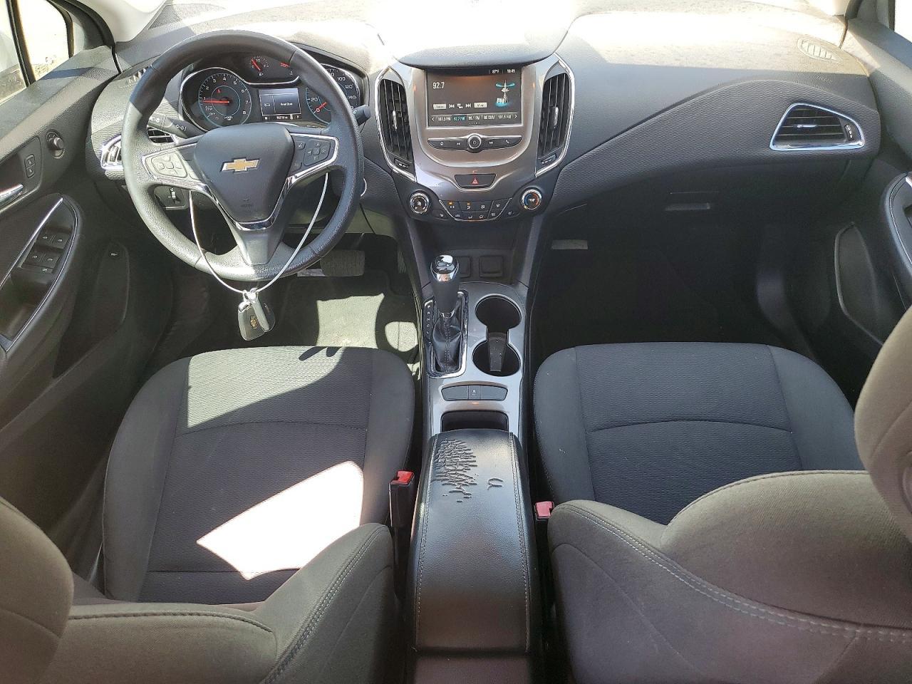 2017 Chevrolet Cruze Lt - zdjęcie 8