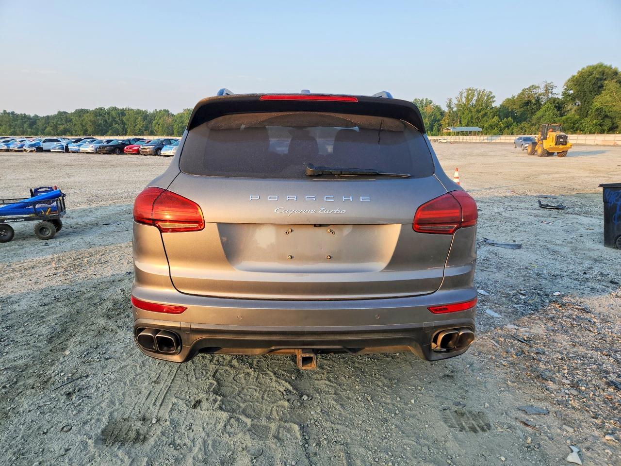 2015 Porsche Cayenne Turbo - zdjęcie 6