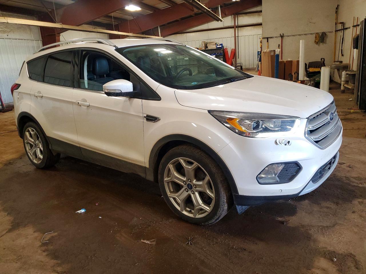 2019 Ford Escape Titanium - zdjęcie 4