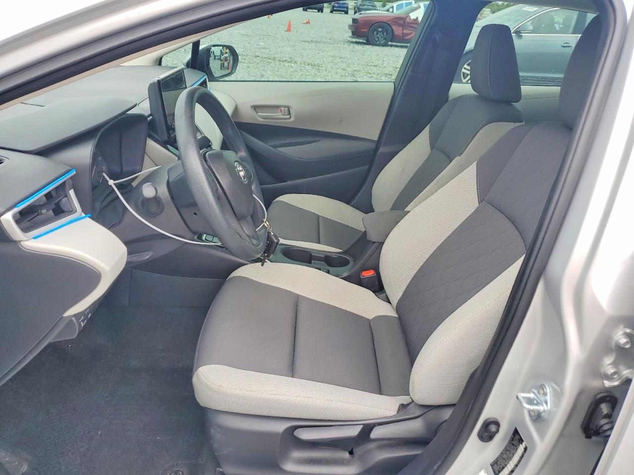 2025 Toyota Corolla Le - zdjęcie 7